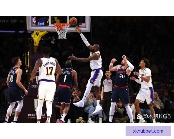 詹姆斯凌晨抵达迈阿密出战热火追平帕里什纪录