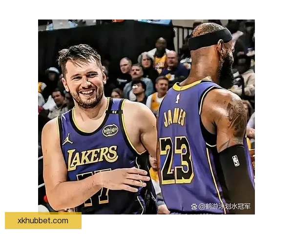 湖人迎战联盟第一詹姆斯严肃东契奇大笑保罗辟谣支持老詹